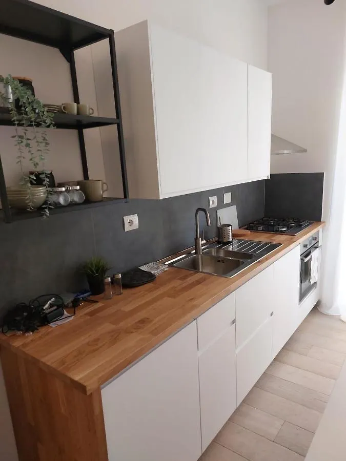 Trilocale , 4 Posti Letto Apartment Florence